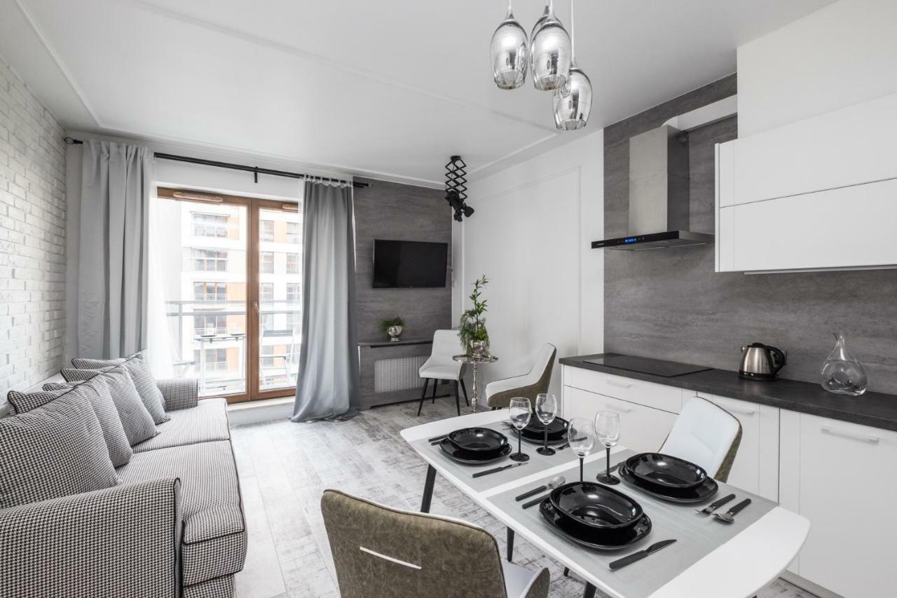 ורשה Good Time Apartment Business Center מראה חיצוני תמונה