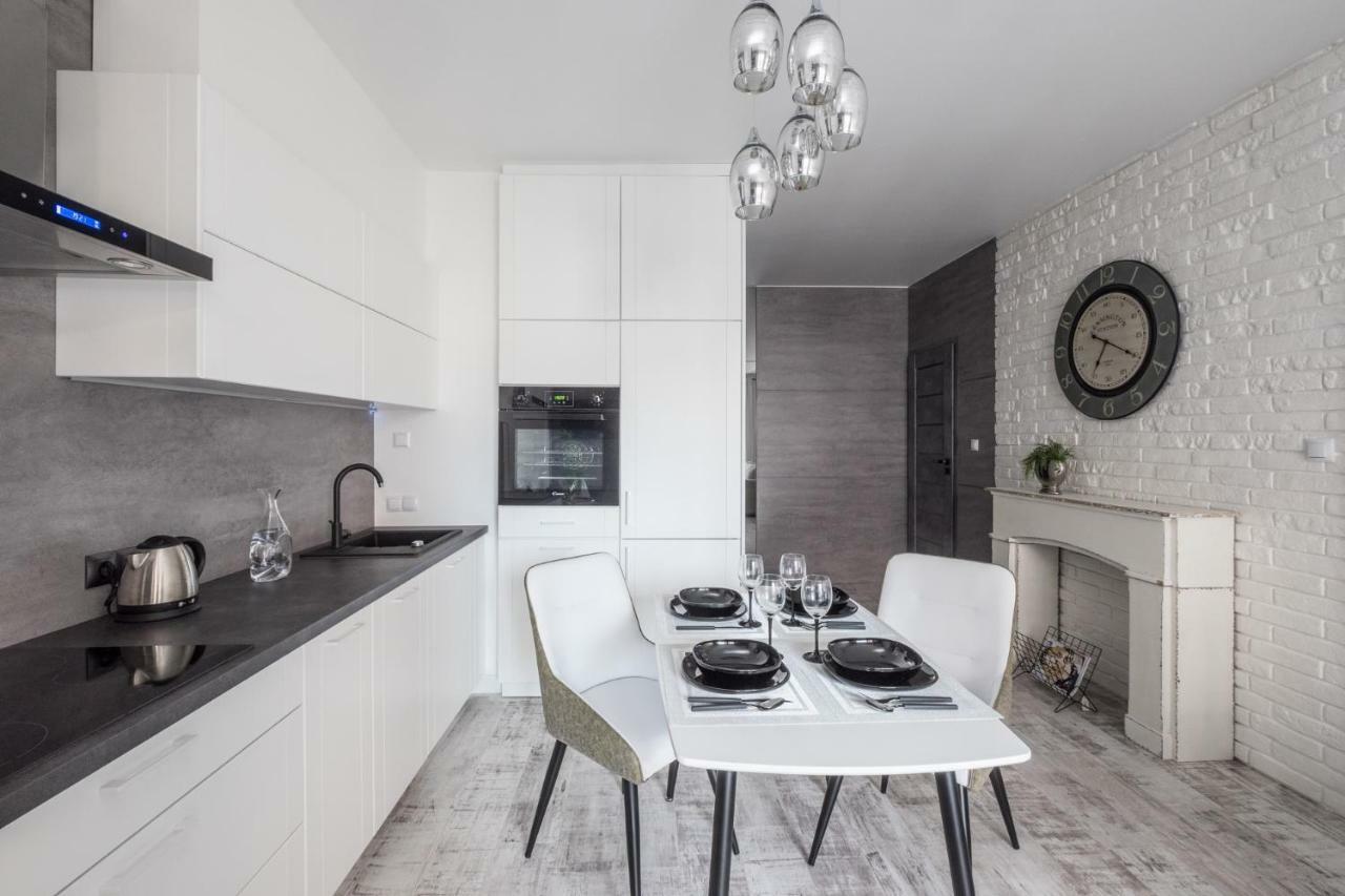 ורשה Good Time Apartment Business Center מראה חיצוני תמונה