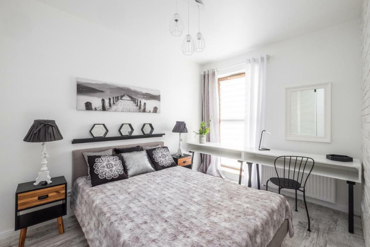 ורשה Good Time Apartment Business Center מראה חיצוני תמונה