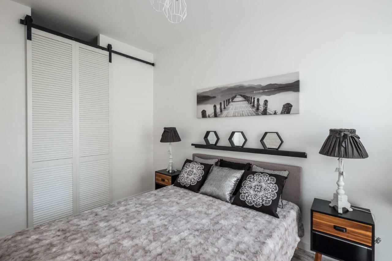 ורשה Good Time Apartment Business Center מראה חיצוני תמונה